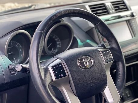 Toyota Land Cruiser Prado, 2015 — фото 11