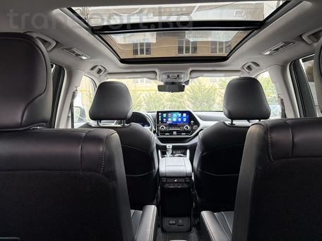 Toyota Highlander, 2024 — photo 8