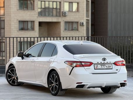 Toyota Camry, 2019 — фото 2