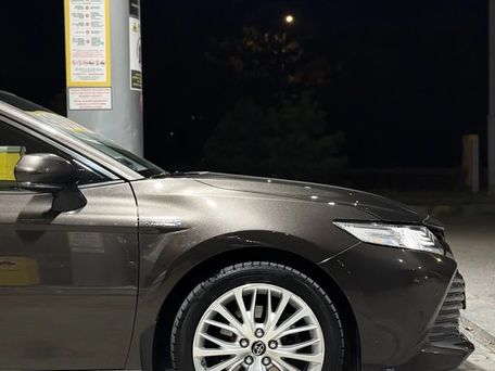 Toyota Camry, 2018 — 照片 7