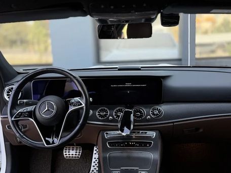 Mercedes-Benz E-Class, 2020 — photo 9