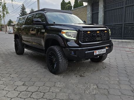 Toyota Tundra, 2018 — photo 6