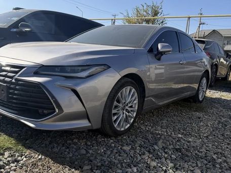 Toyota Avalon, 2023 — photo 3