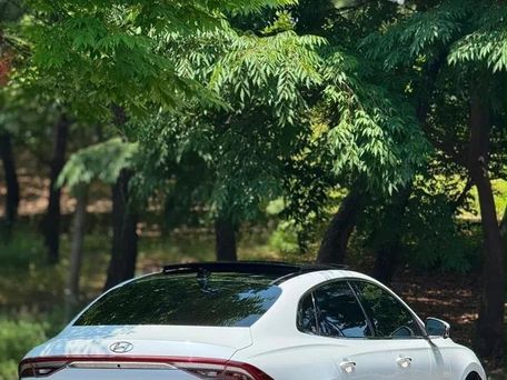 Hyundai Grandeur, 2022 — 照片 2