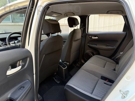 Honda Fit, 2023 — photo 4