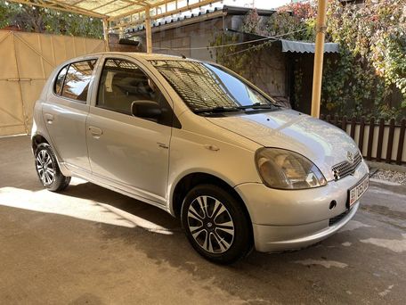 Toyota Yaris, 2000 — photo 2