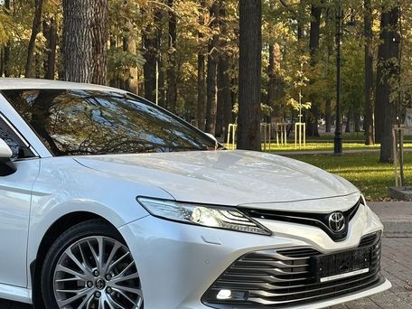 Toyota Camry, 2018 — photo 2