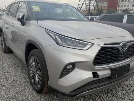 Toyota Highlander, 2025 — photo 1