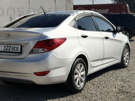 Hyundai Solaris, 2013 — фото 3