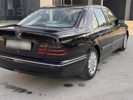 Mercedes-Benz E-Класс, 2001 — сүрөт 4