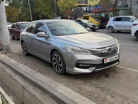 Honda Accord, 2017 — 照片 3