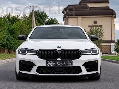 BMW 5 серии, 2019 — 照片 2
