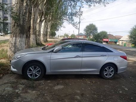 Hyundai Sonata, 2010