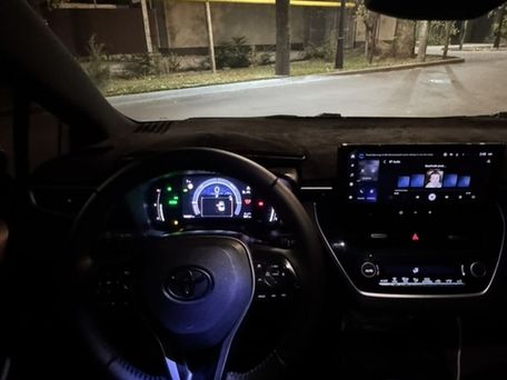 Toyota Corolla, 2023 — 照片 9