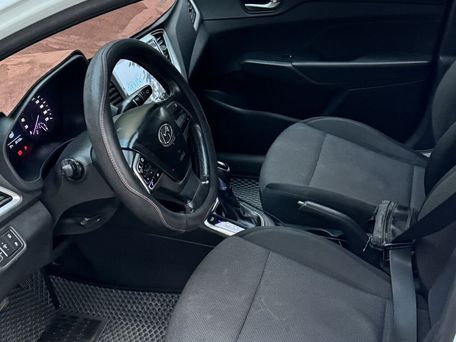 Hyundai Solaris, 2017 — 照片 6