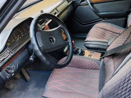 Mercedes-Benz W124, 1990 — фото 4