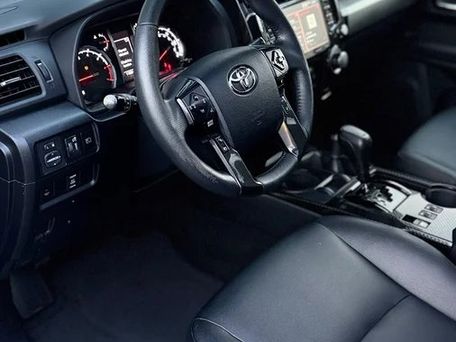 Toyota 4Runner, 2020 — фото 9