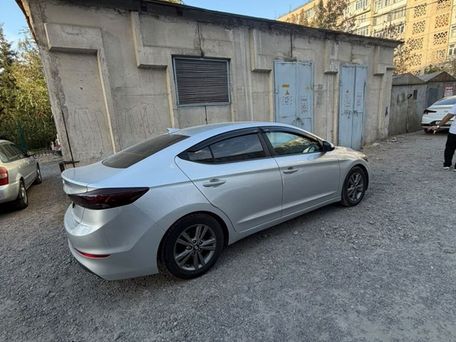 Hyundai Elantra, 2018 — фото 2
