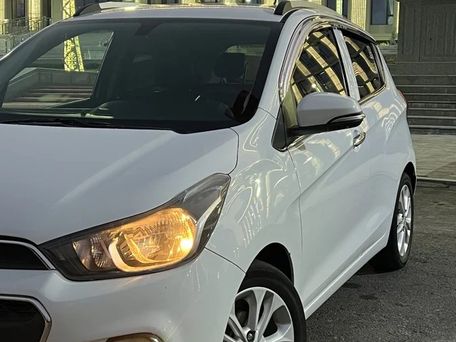 Chevrolet Spark, 2017 — photo 2