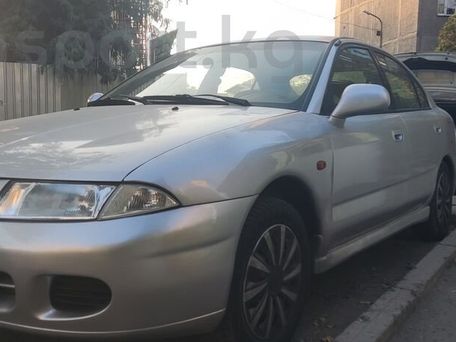 Mitsubishi Galant, 1999 — 照片 1