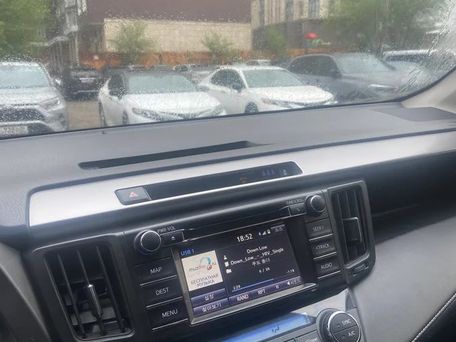Toyota RAV4, 2017 — 照片 5