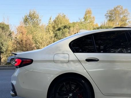 BMW 5 Series, 2018 — photo 6