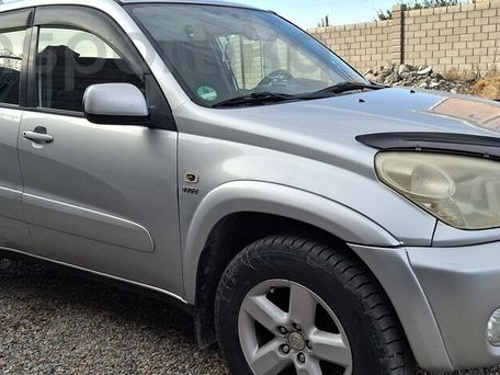 Toyota RAV4, 2003 — 照片 1