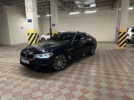 BMW 5 серии, 2018 — 照片 2