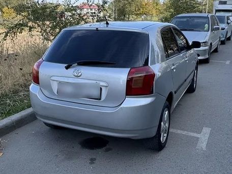 Toyota Corolla, 2003 — 照片 2