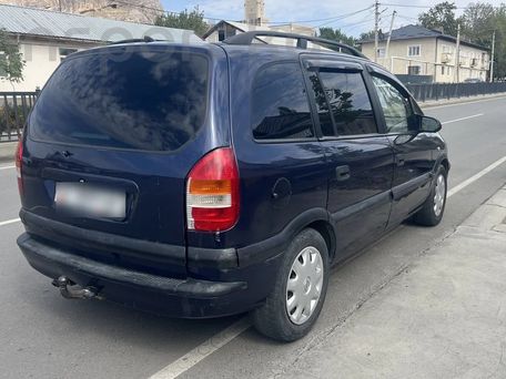 Opel Zafira, 2000 — photo 1
