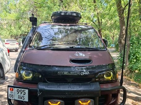 Mitsubishi Delica, 1995 — 照片 1
