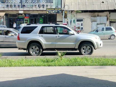 Toyota 4Runner, 2006 — сүрөт 1