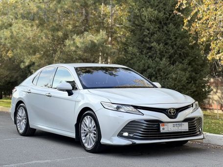 Toyota Camry, 2019 — сүрөт 2