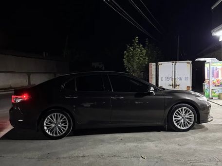 Toyota Camry, 2019