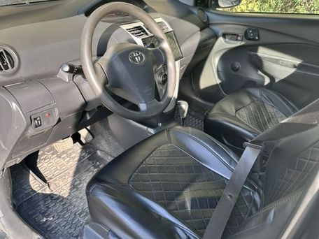 Toyota Yaris, 2009 — photo 4