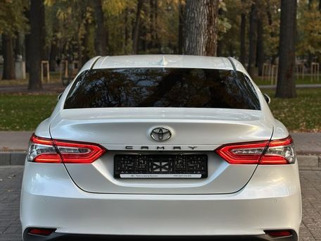 Toyota Camry, 2018 — photo 5