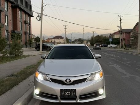 Toyota Camry, 2013