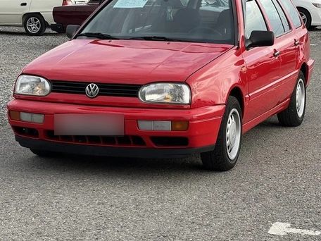 Volkswagen Golf, 2024