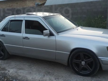 Mercedes-Benz E-Класс, 1994 — photo 3