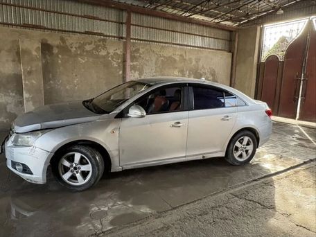 Chevrolet Cruze, 2010 — сүрөт 7
