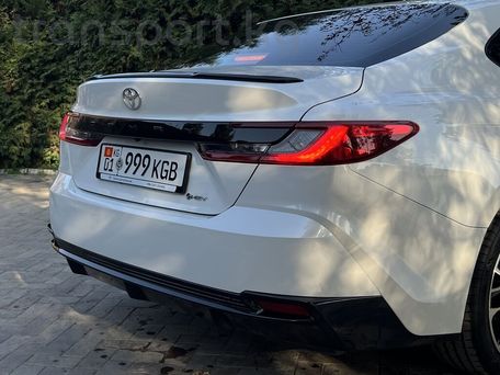 Toyota Camry, 2025 — 照片 7