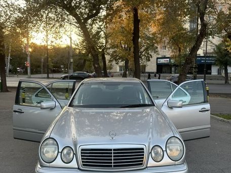 Mercedes-Benz E-Class, 1996 — photo 7