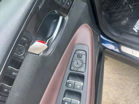 Hyundai Santa Fe, 2019 — 照片 6