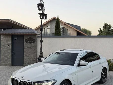 BMW 5 серии, 2021