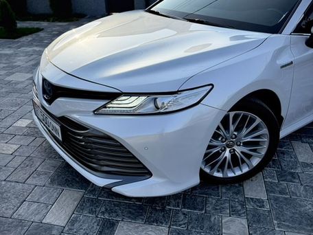 Toyota Camry, 2018 — 照片 3