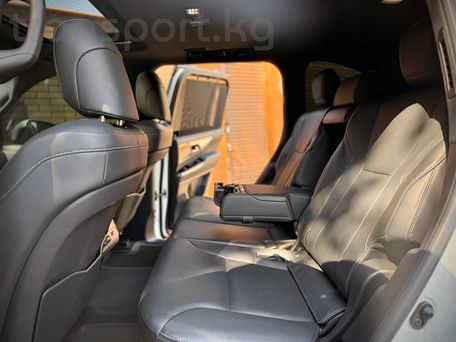 Lexus LX, 2022 — photo 6
