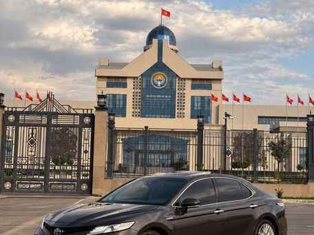 Toyota Camry, 2018 — фото 1