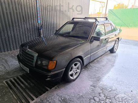 Mercedes-Benz E-Класс, 1990 — photo 1