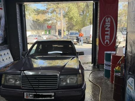 Mercedes-Benz W124, 1992 — сүрөт 6