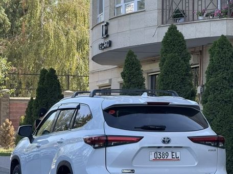 Toyota Highlander, 2022 — photo 3